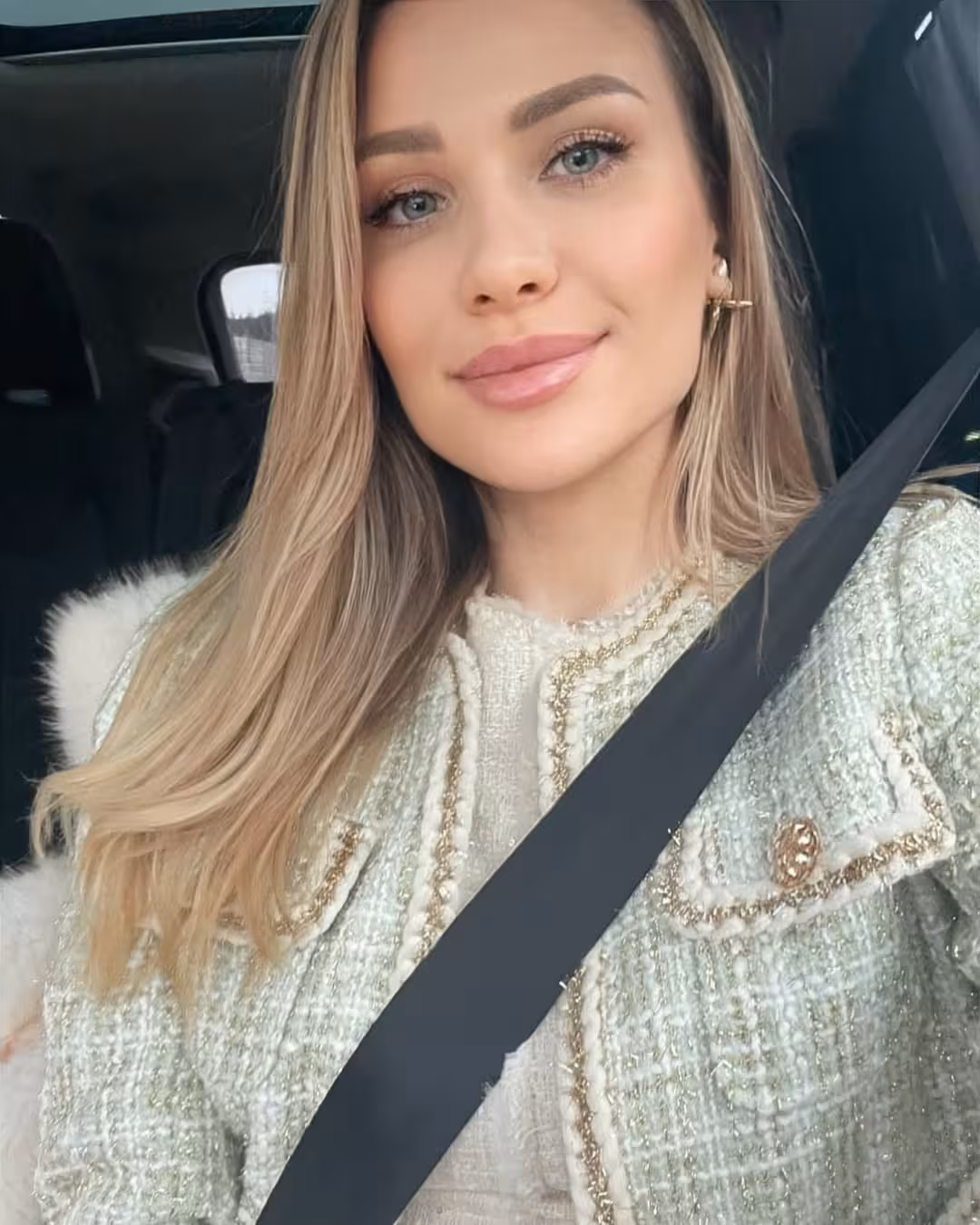Karolina russian bride order