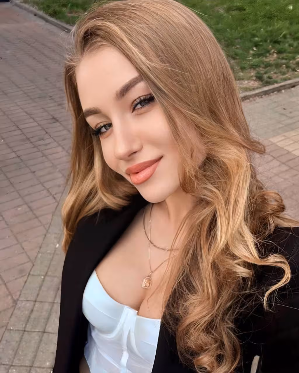 Kira russian bride netflix