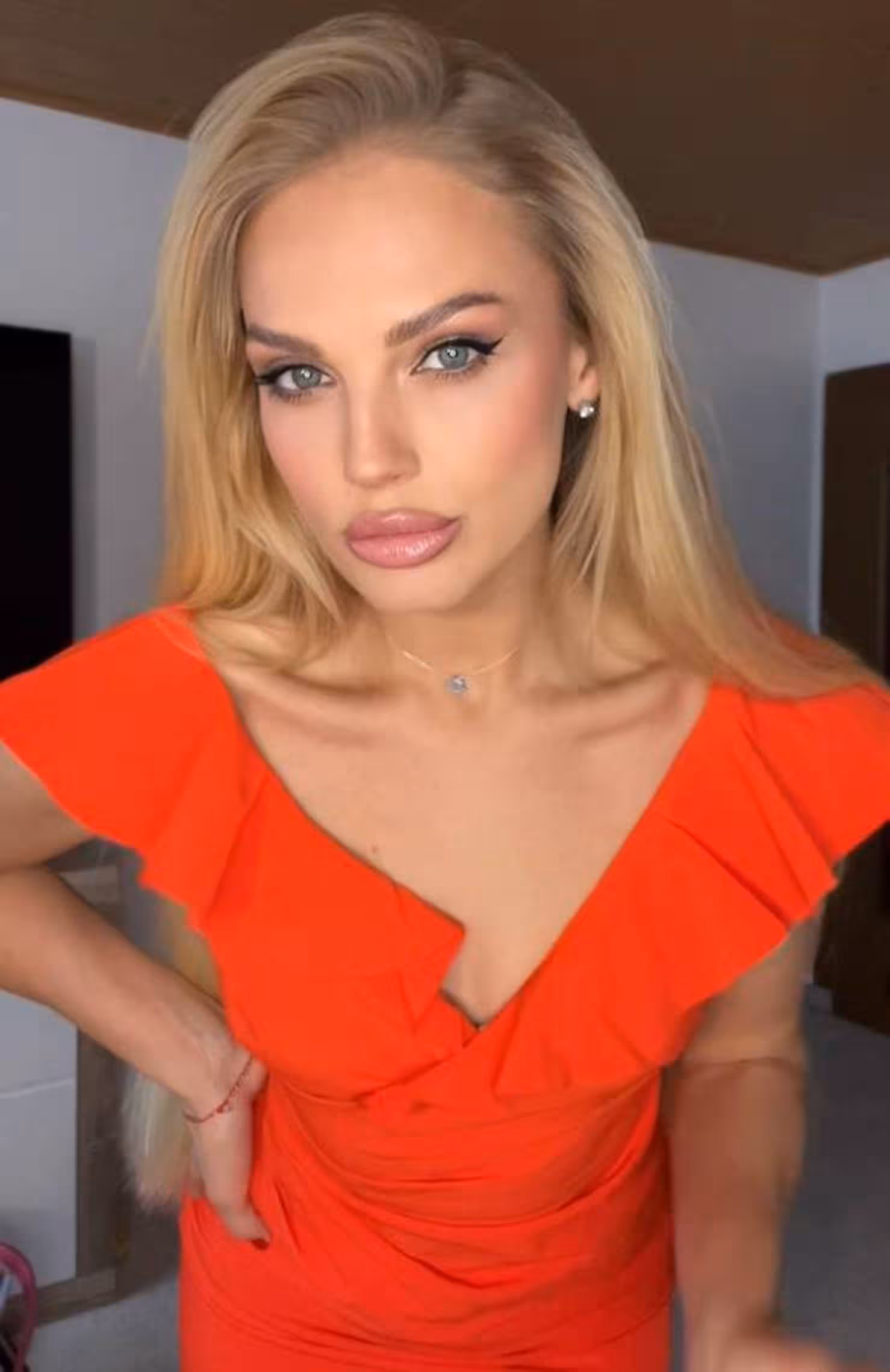 Alina  russian bride photo