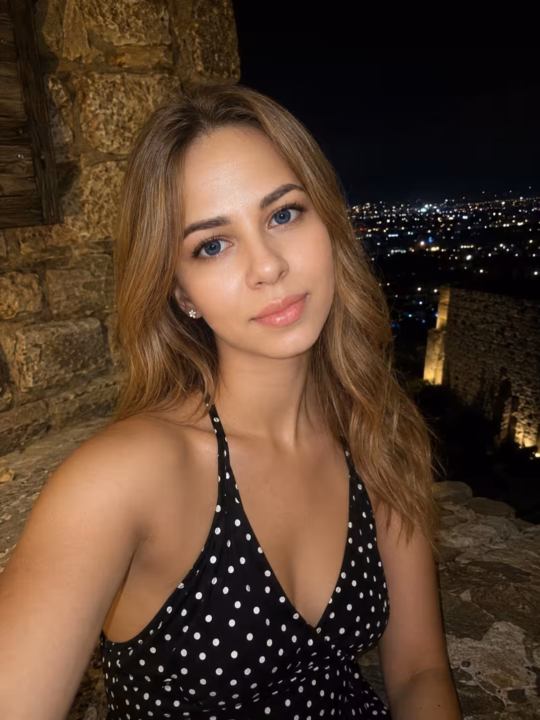 Olena 31 yo from Dnipro Ukraine I dream of being your princess