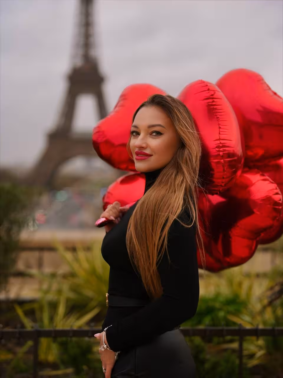 Alina 39 yo from Athens Greece I dream of being your princess
