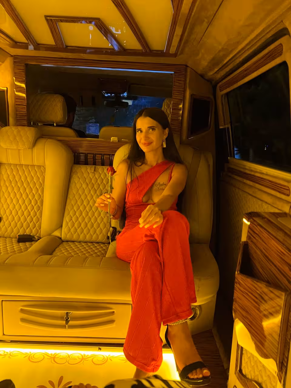 Olga 34 yo from Pafos Cyprus I'm ready to be your princess lady
