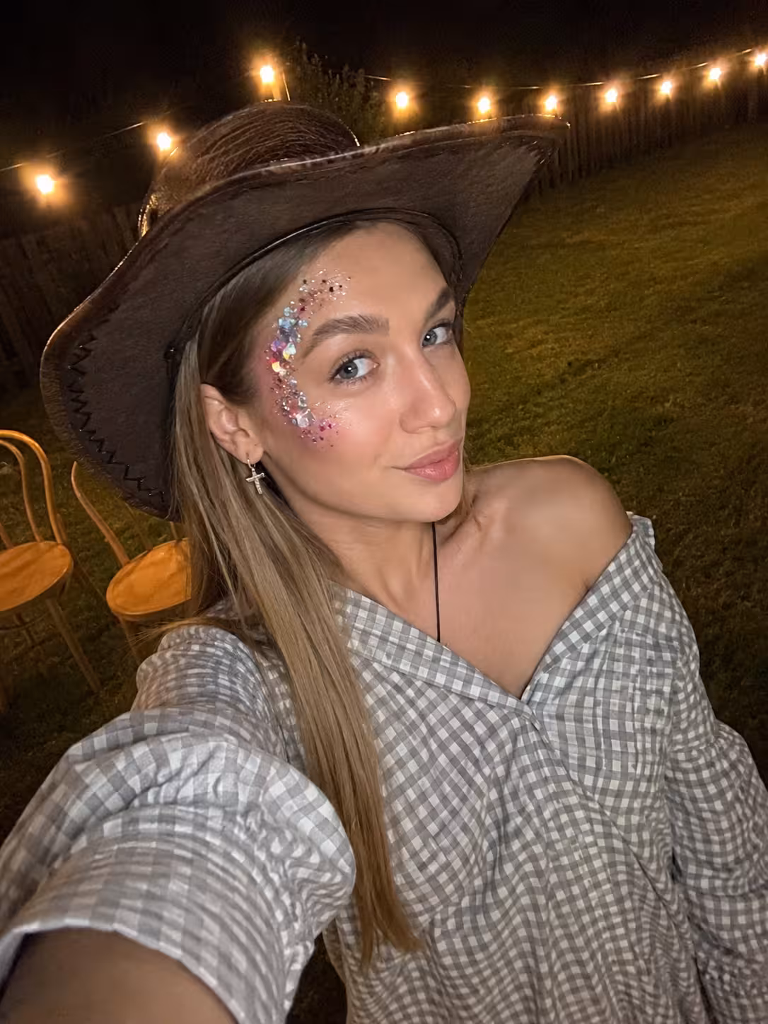 Kateryna 19 yo from Kyiv Ukraine I'm ready to be your princess wife