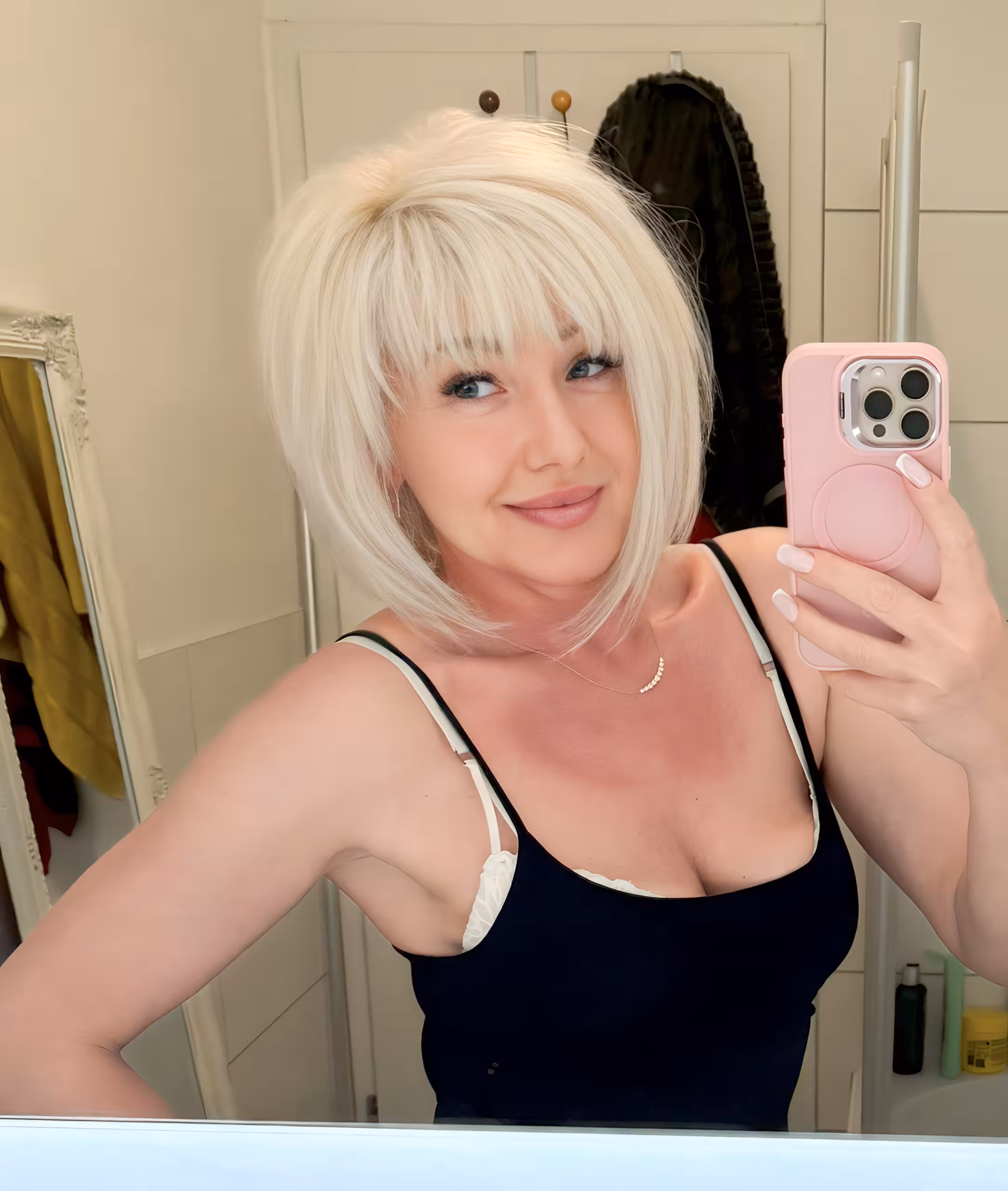 Natalia 48 yo from Warnemünde  Germany I'm ready to be your queen wife