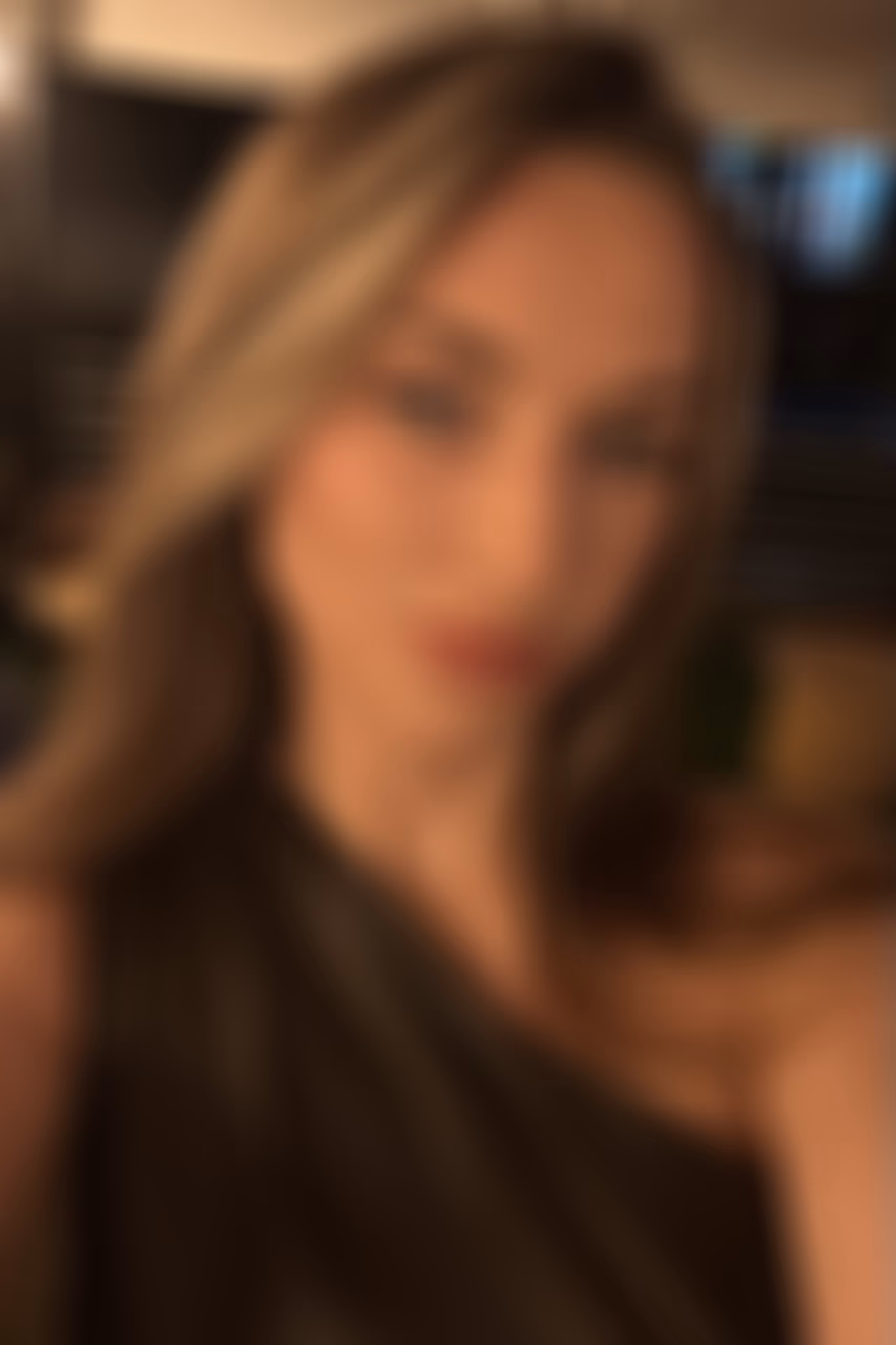 Irina 27 Kyiv  Ukraine I want to be your darling queen