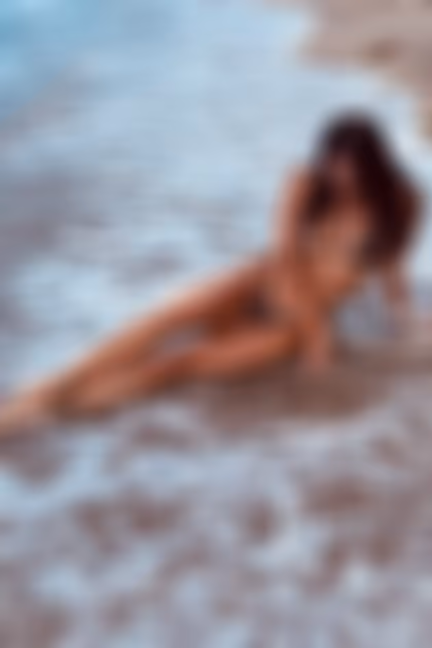 Yana 37 yo from Kyiv  Ukraine I want to be your forever wife