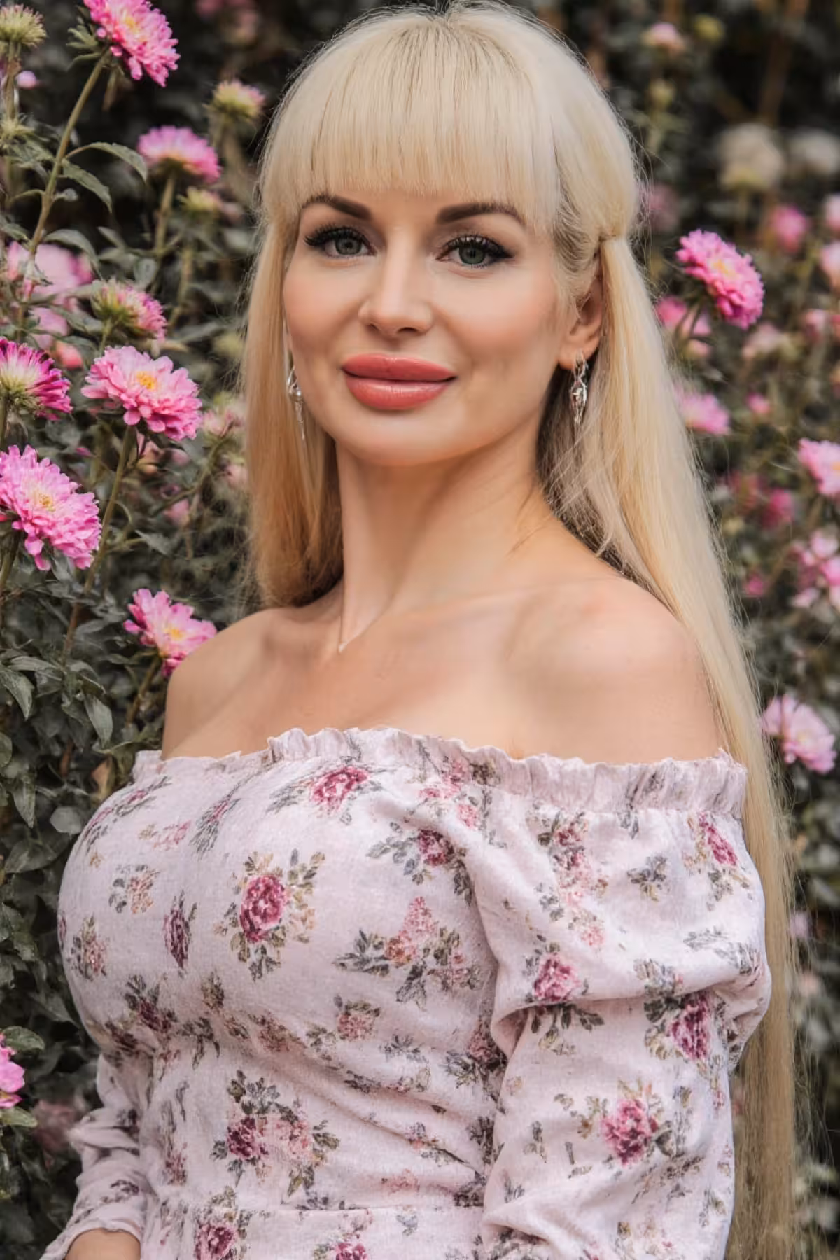 Olena 47 yo from Zaporozhia Ukraine Let me be your one and only love