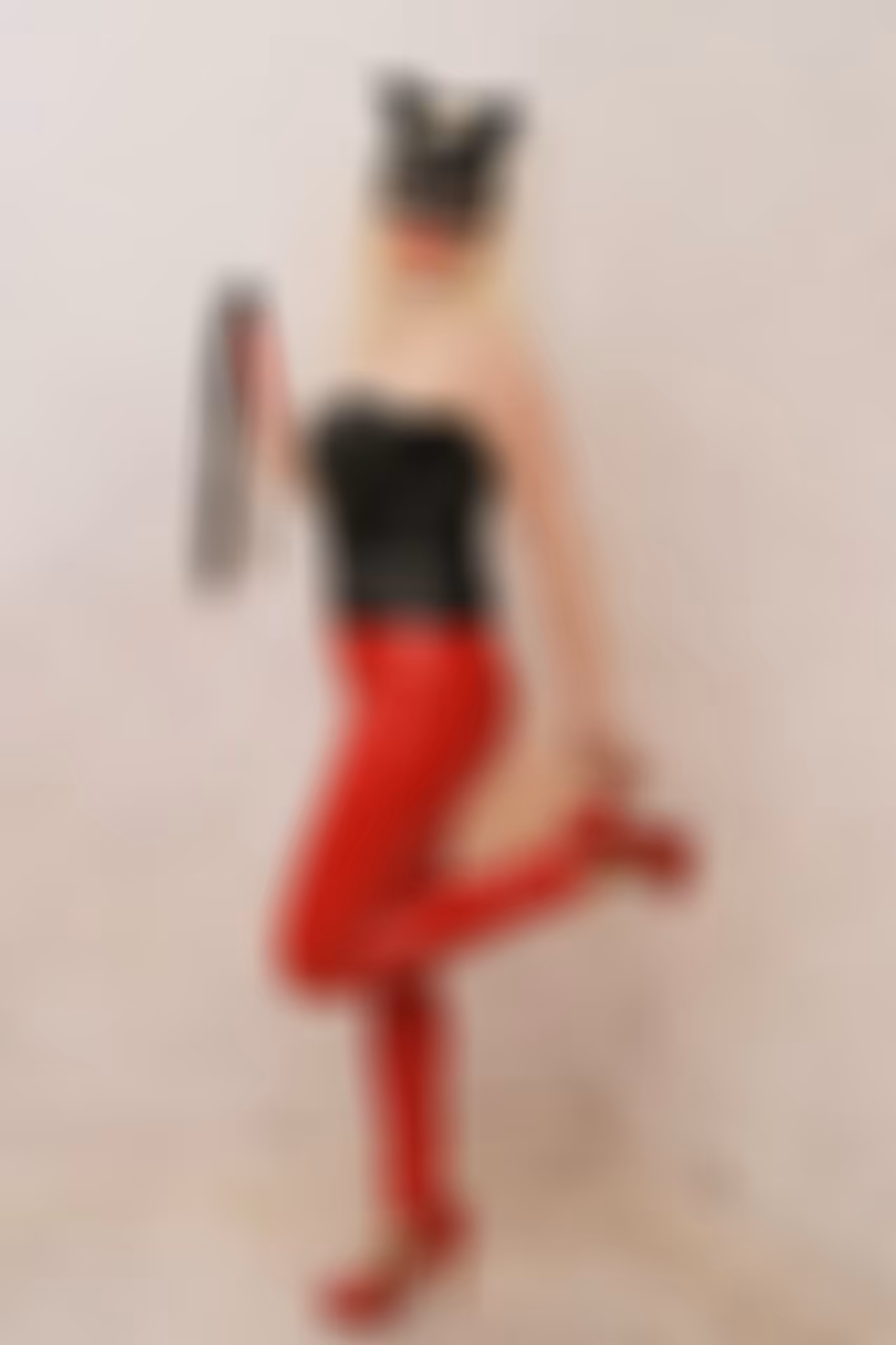 Olena 47 yo from Zaporozhia Ukraine Let me be your one and only love
