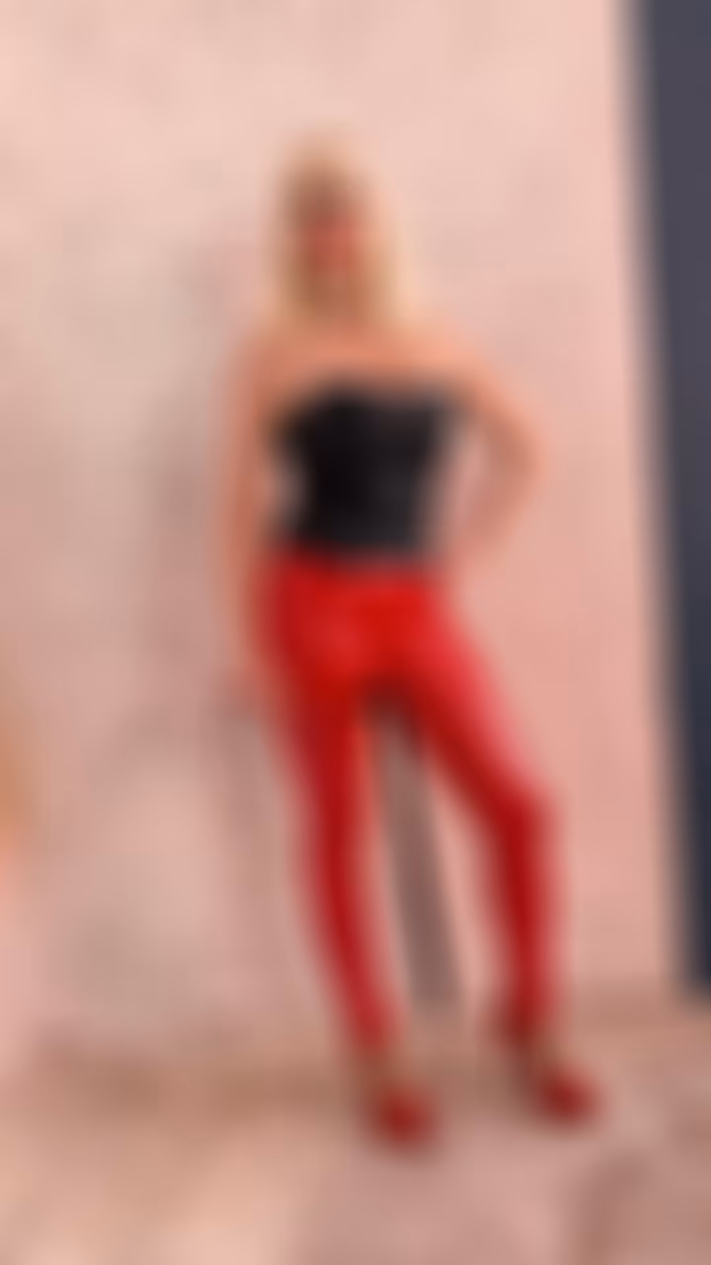Olena 47 yo from Zaporozhia Ukraine Let me be your one and only love