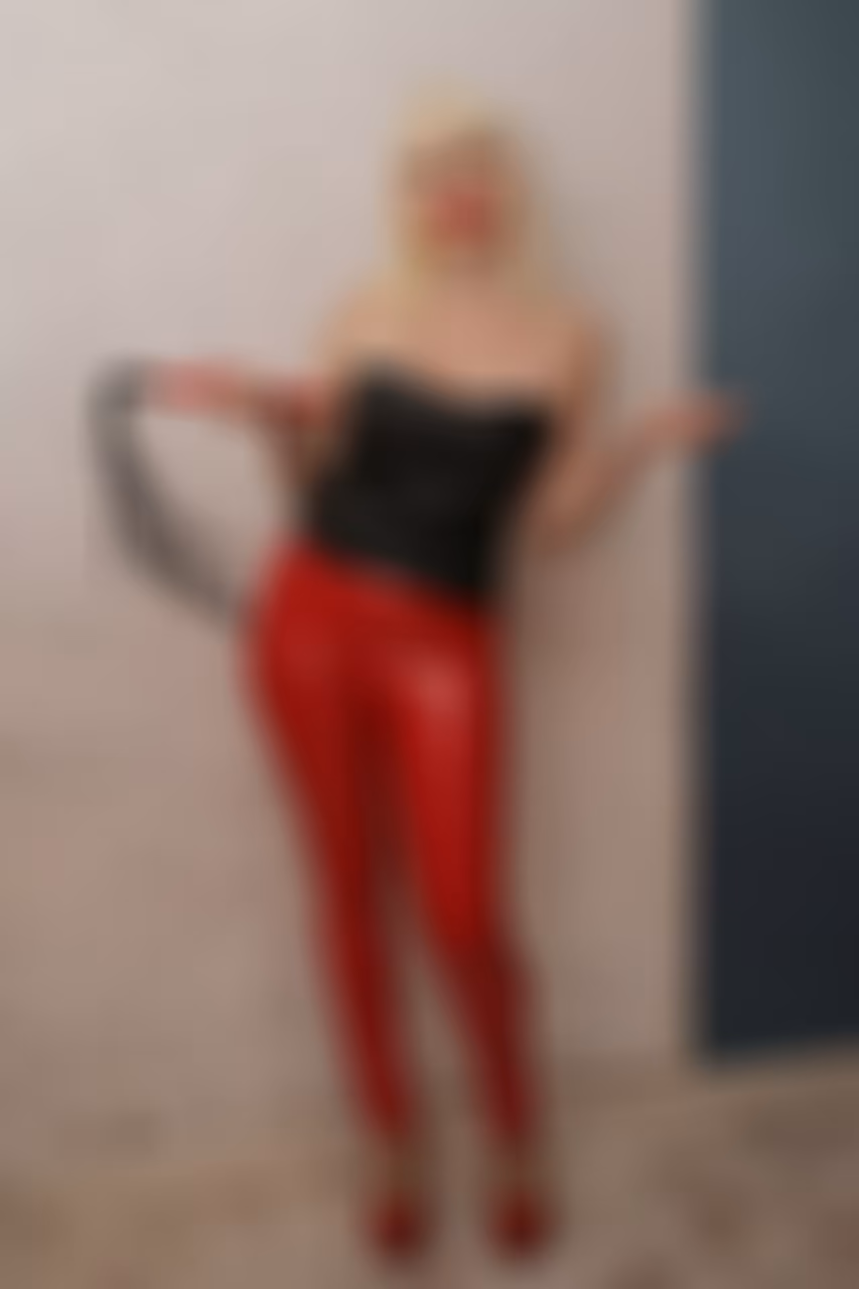 Olena 47 yo from Zaporozhia Ukraine Let me be your one and only love