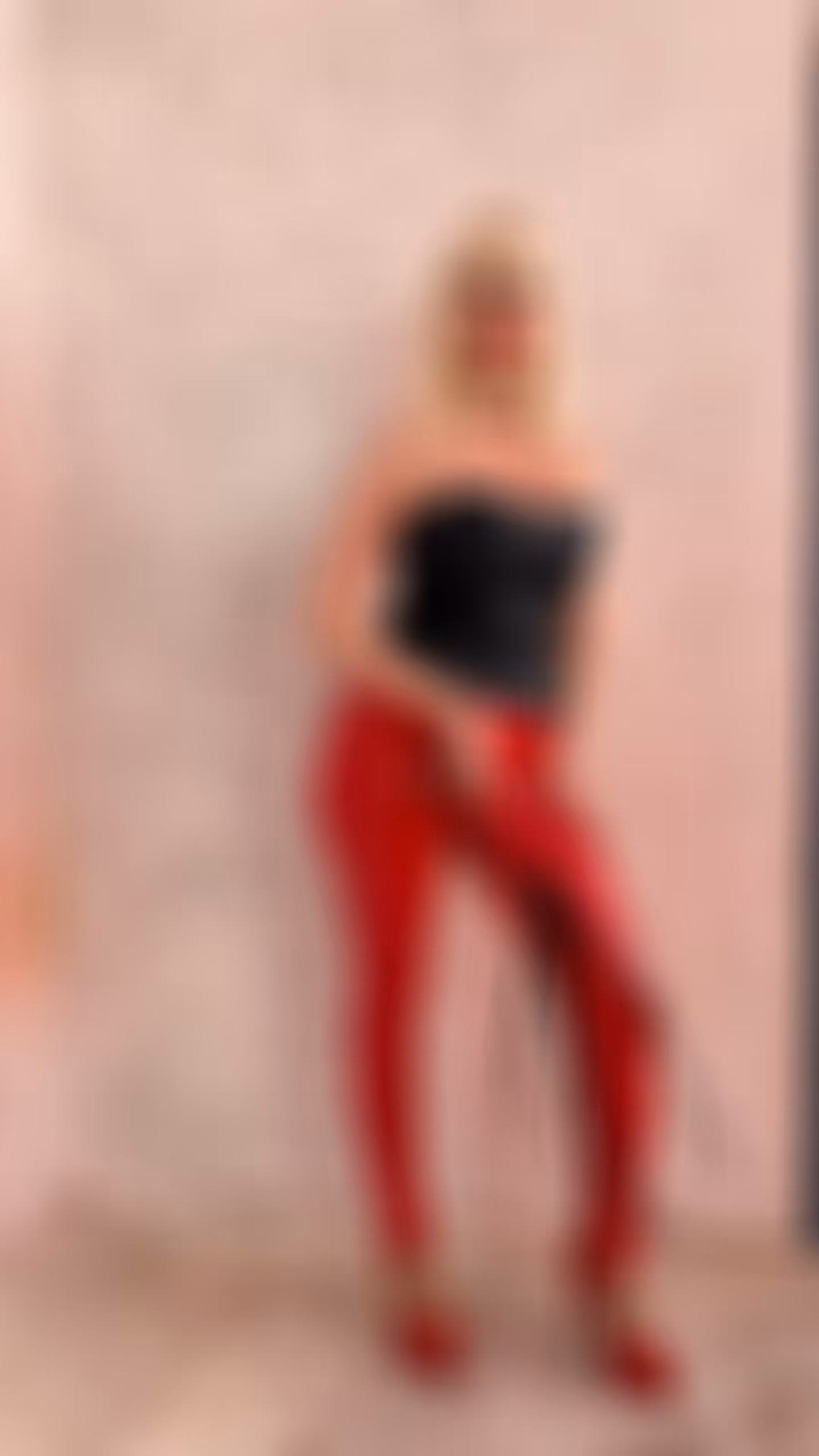 Olena 47 yo from Zaporozhia Ukraine Let me be your one and only love