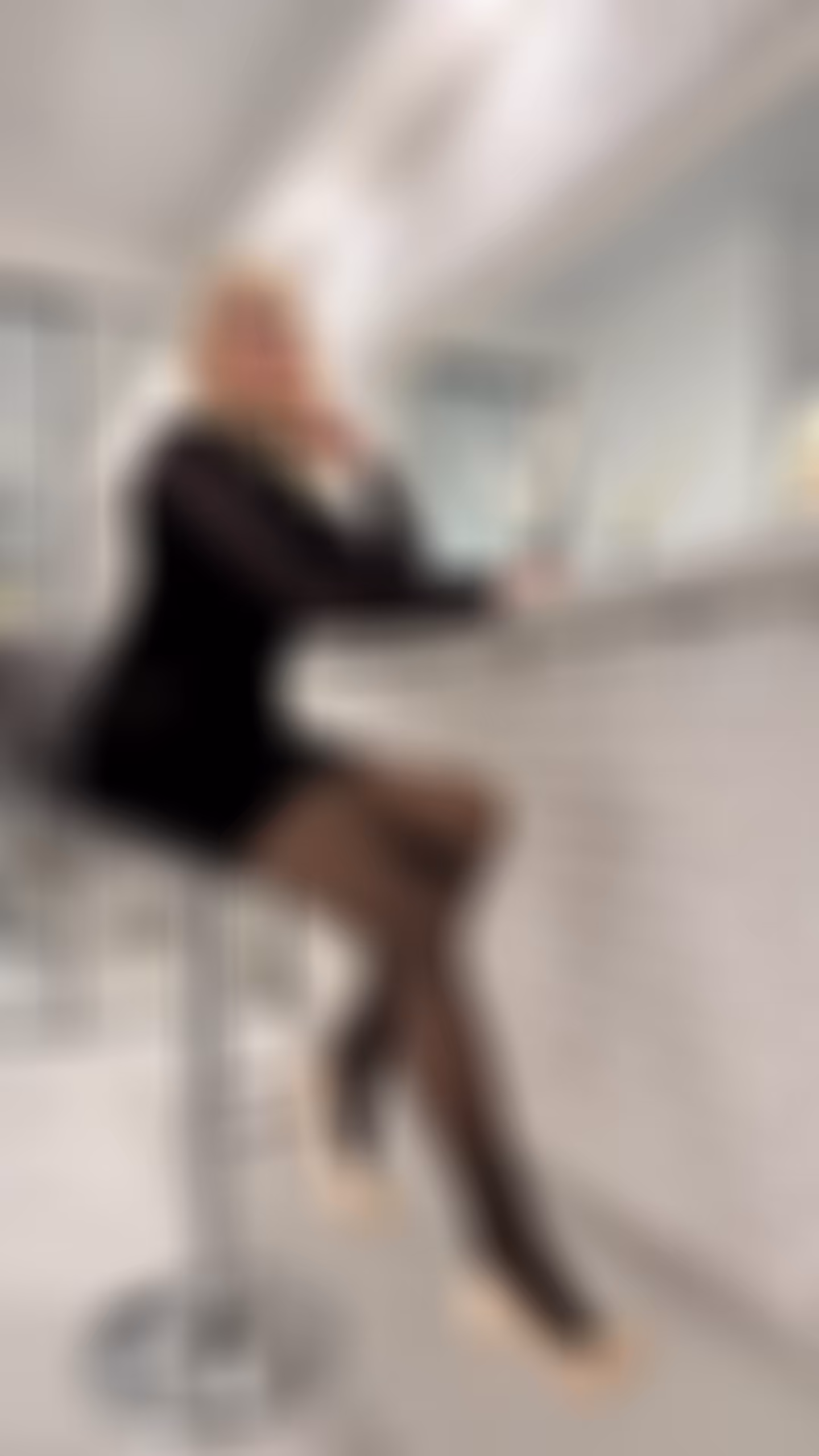 Olena 47 yo from Zaporozhia Ukraine Let me be your one and only love