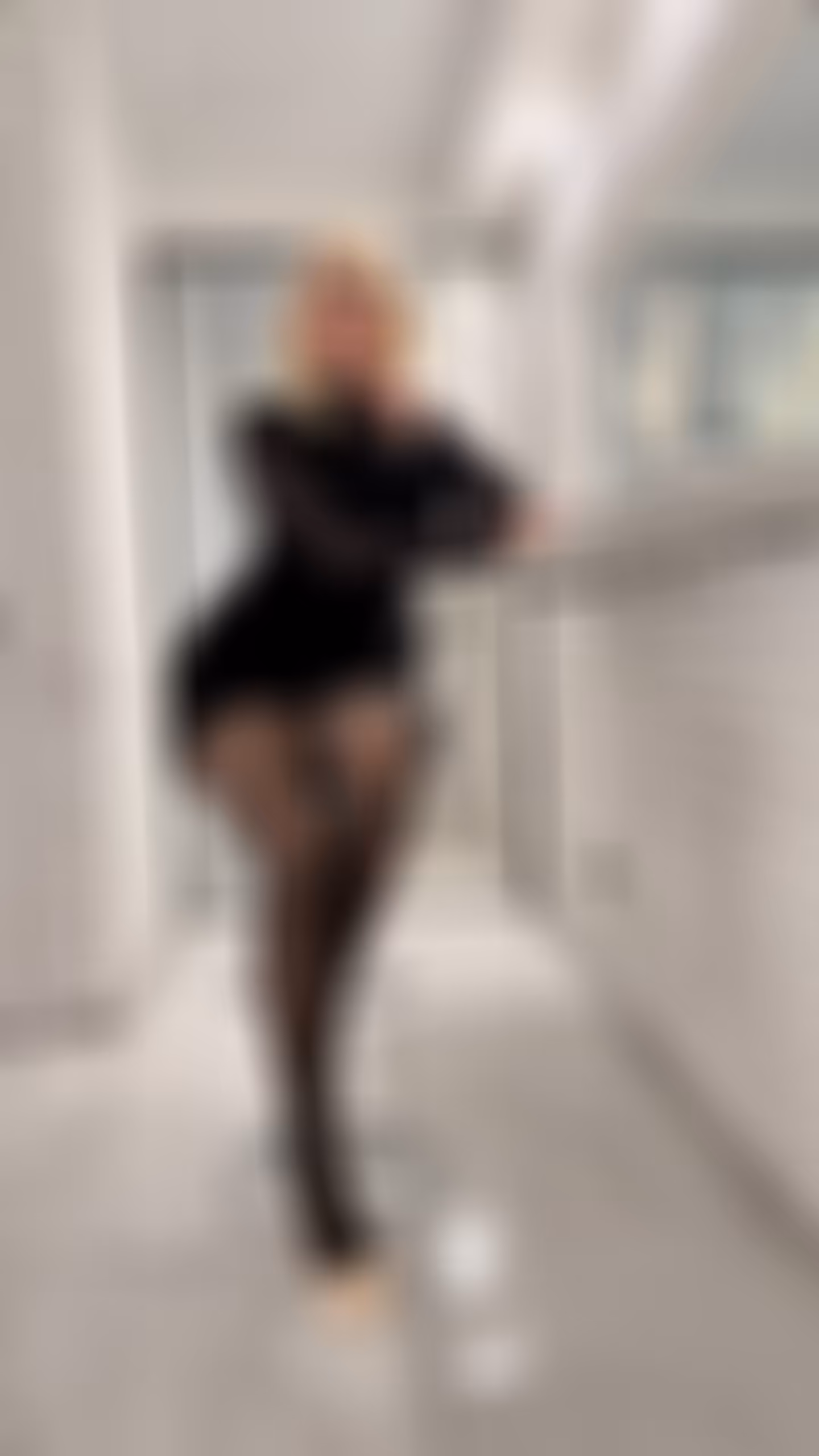 Olena 47 yo from Zaporozhia Ukraine Let me be your one and only love