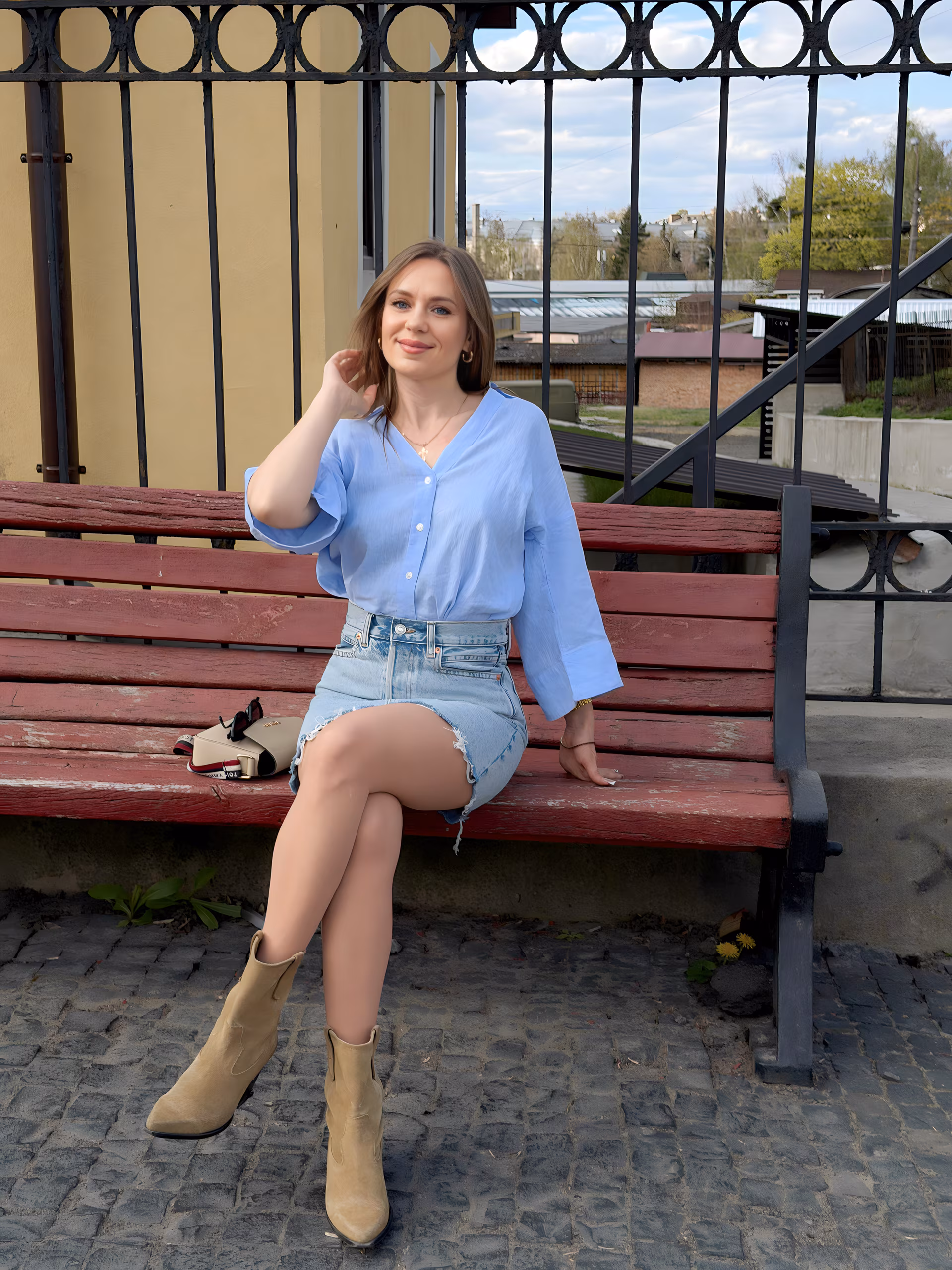 Yulia 40 Lutsk  Ukraine I'm here to be your sweetheart