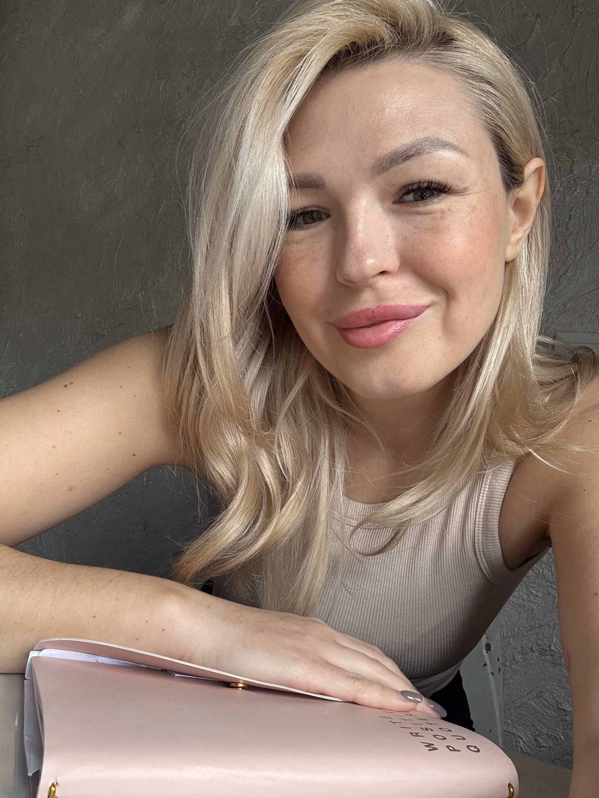 Alena 39 Kryvyi Rig Ukraine I want to be your darling forever