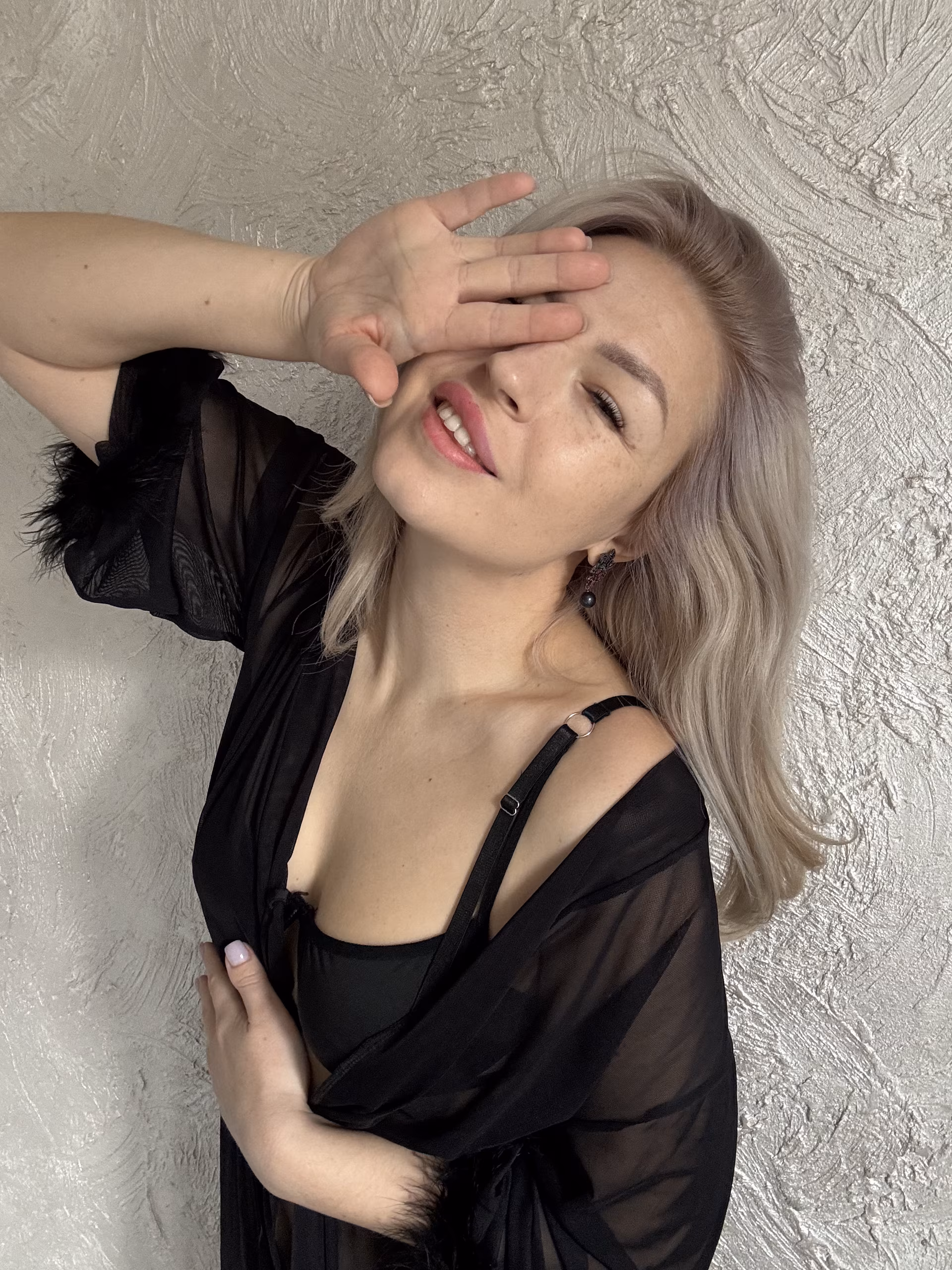 Alena 39 Kryvyi Rig Ukraine I want to be your darling forever
