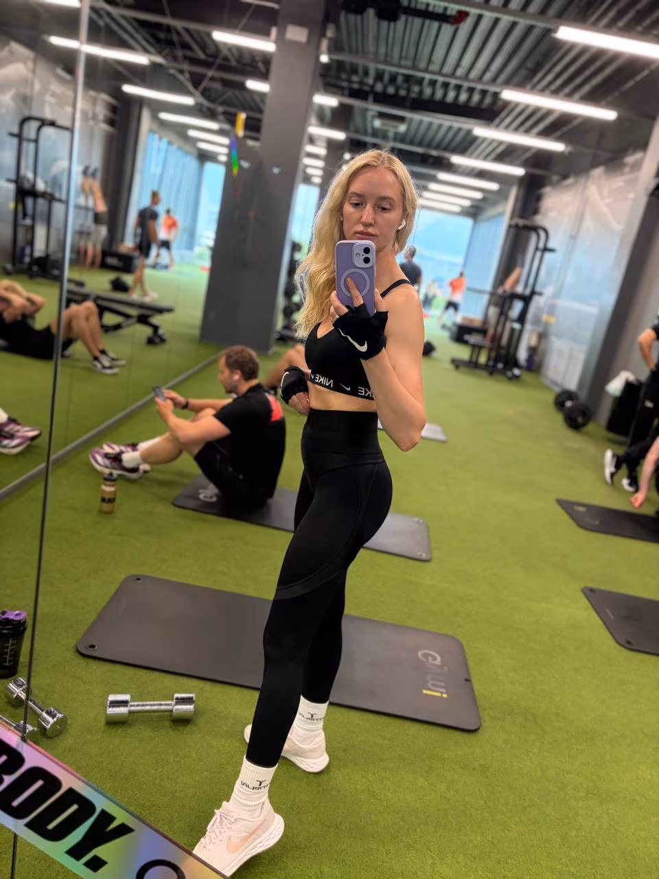 Iaroslava 42 Glukhov Ukraine I want to be your darling soulmate
