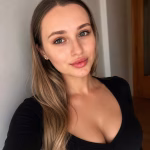 Yelyzaveta 18 Girona Spain I want to be your dream bride
