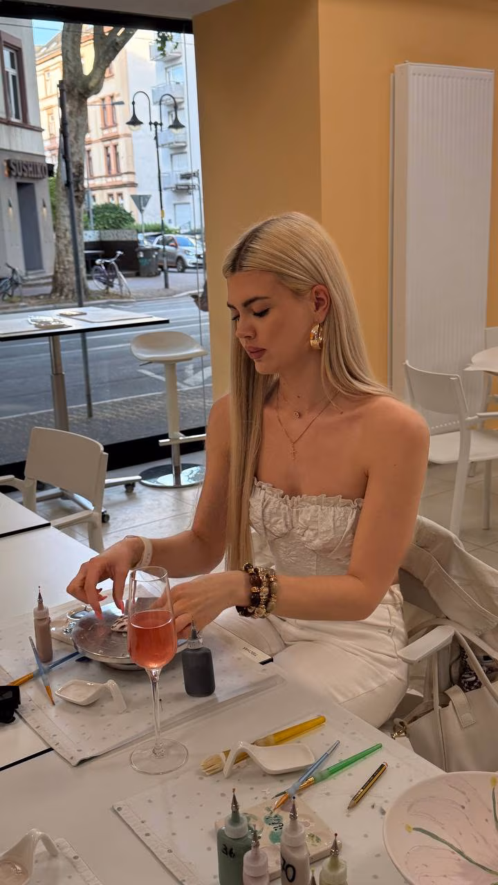 Daria 22 Kyiv Ukraine I want to be your other half wife