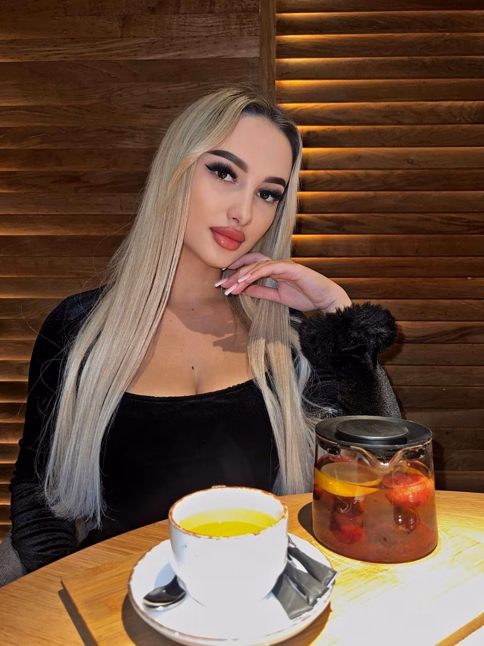 Anna 24 Ivano-Frankivsk Ukraine I want to be your queen bride