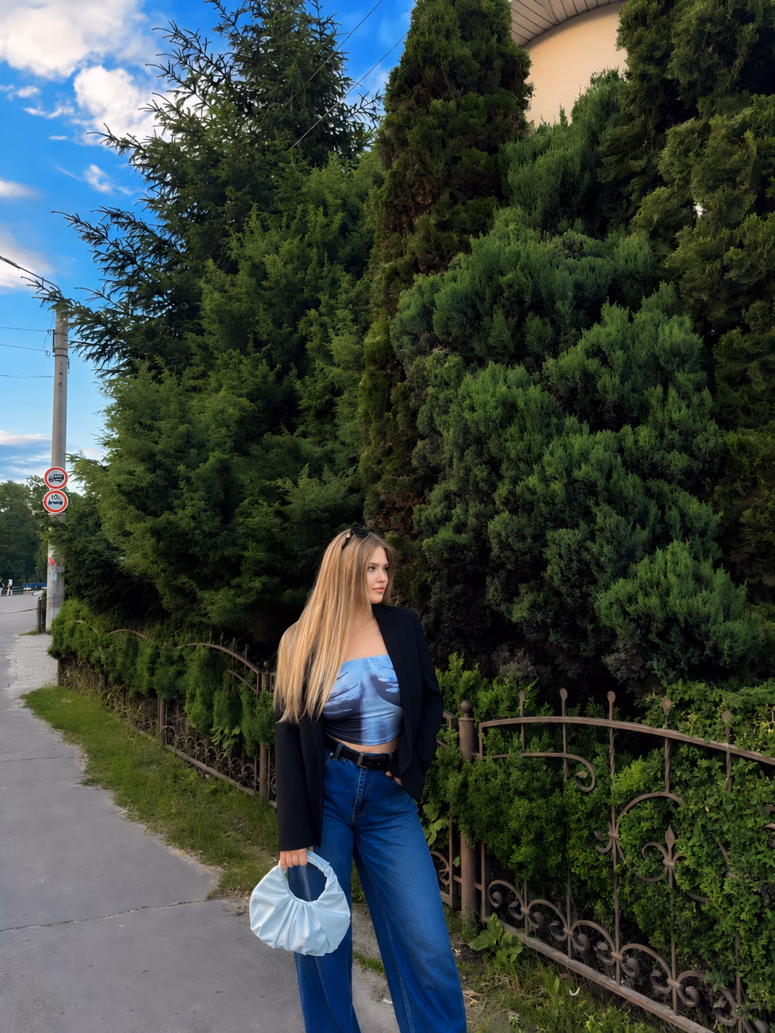 Anita 22 Okhtyrka Ukraine I want to be your soulmate forever