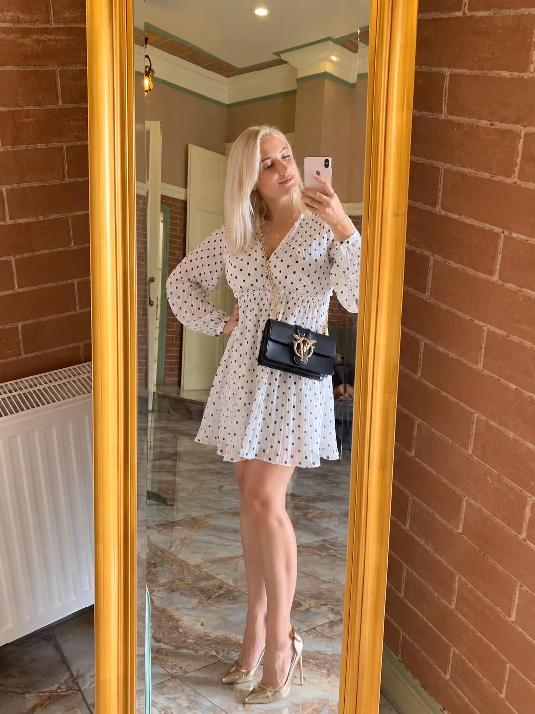 Lina 40 Kyiv   Ukraine I dream of being your darling princess