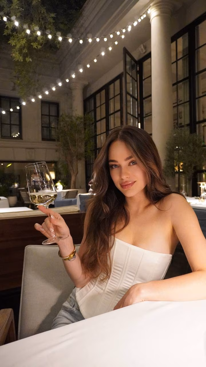 Viktoriia 25 Kyiv Ukraine Im here to be your soulmate forever
