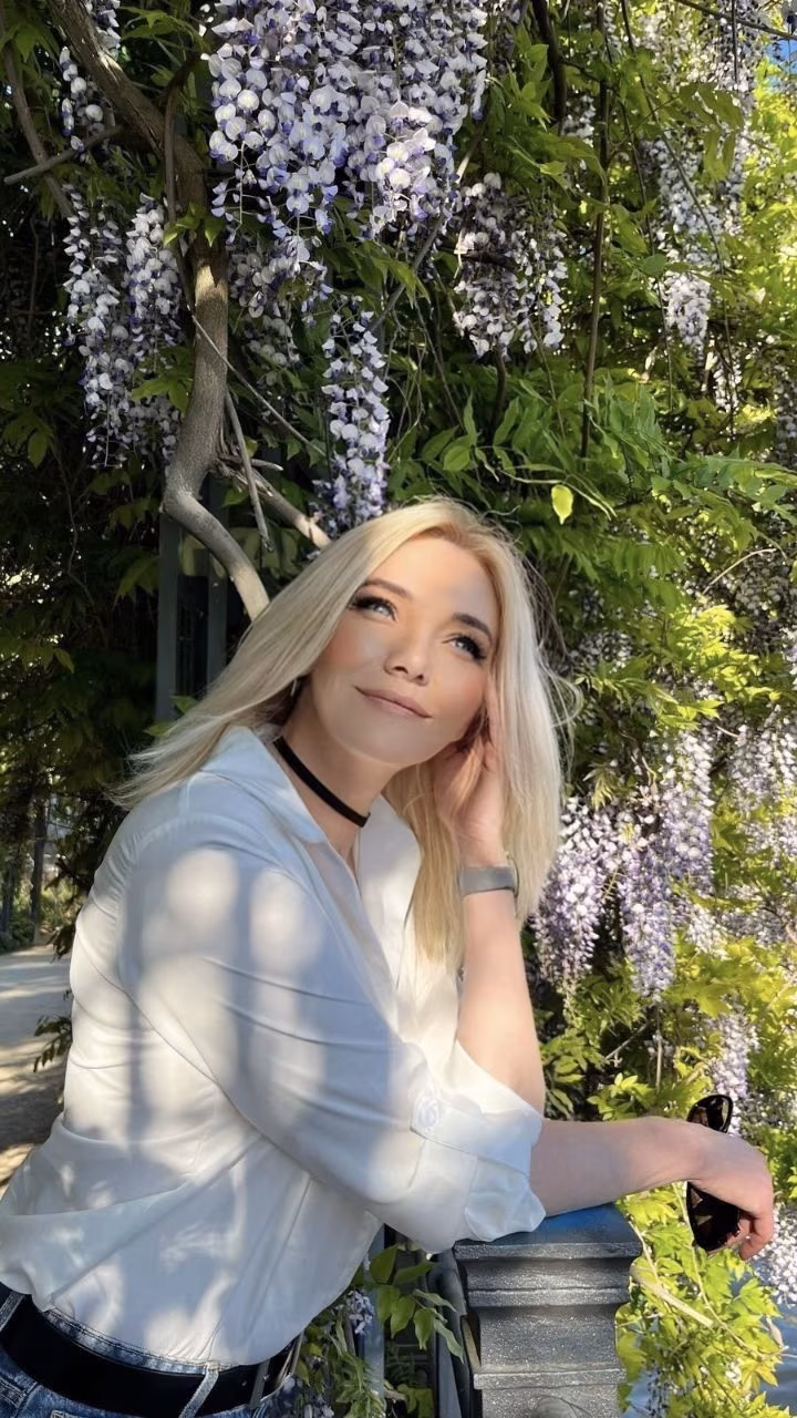Yuliia 47 Berlin Germany I want to be your other half princess