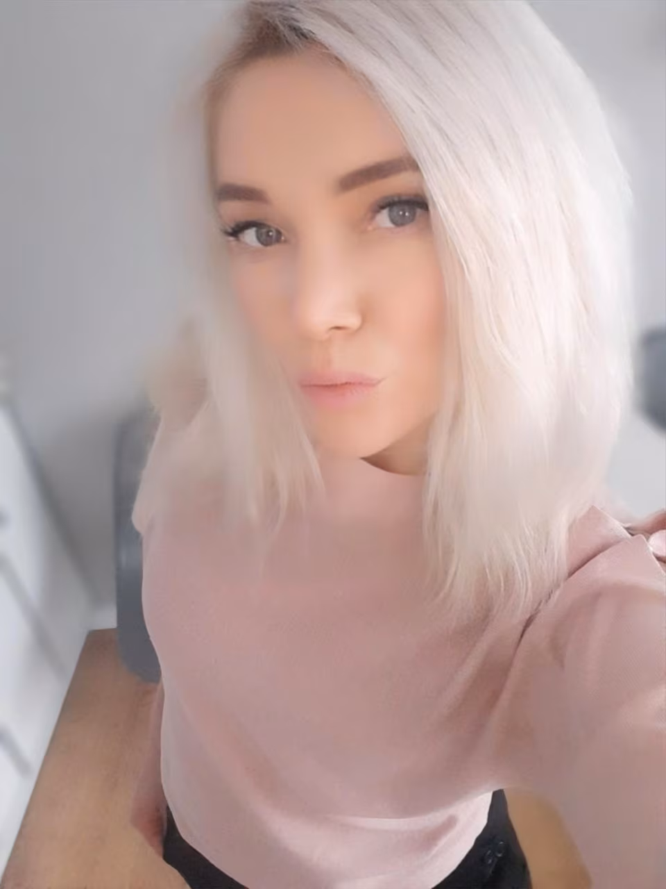 Yuliia 47 Berlin Germany I want to be your other half princess