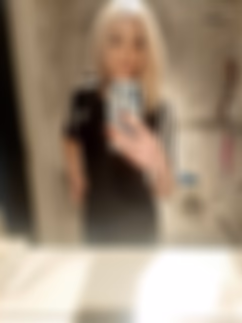 Yuliia 47 Berlin Germany I want to be your other half princess