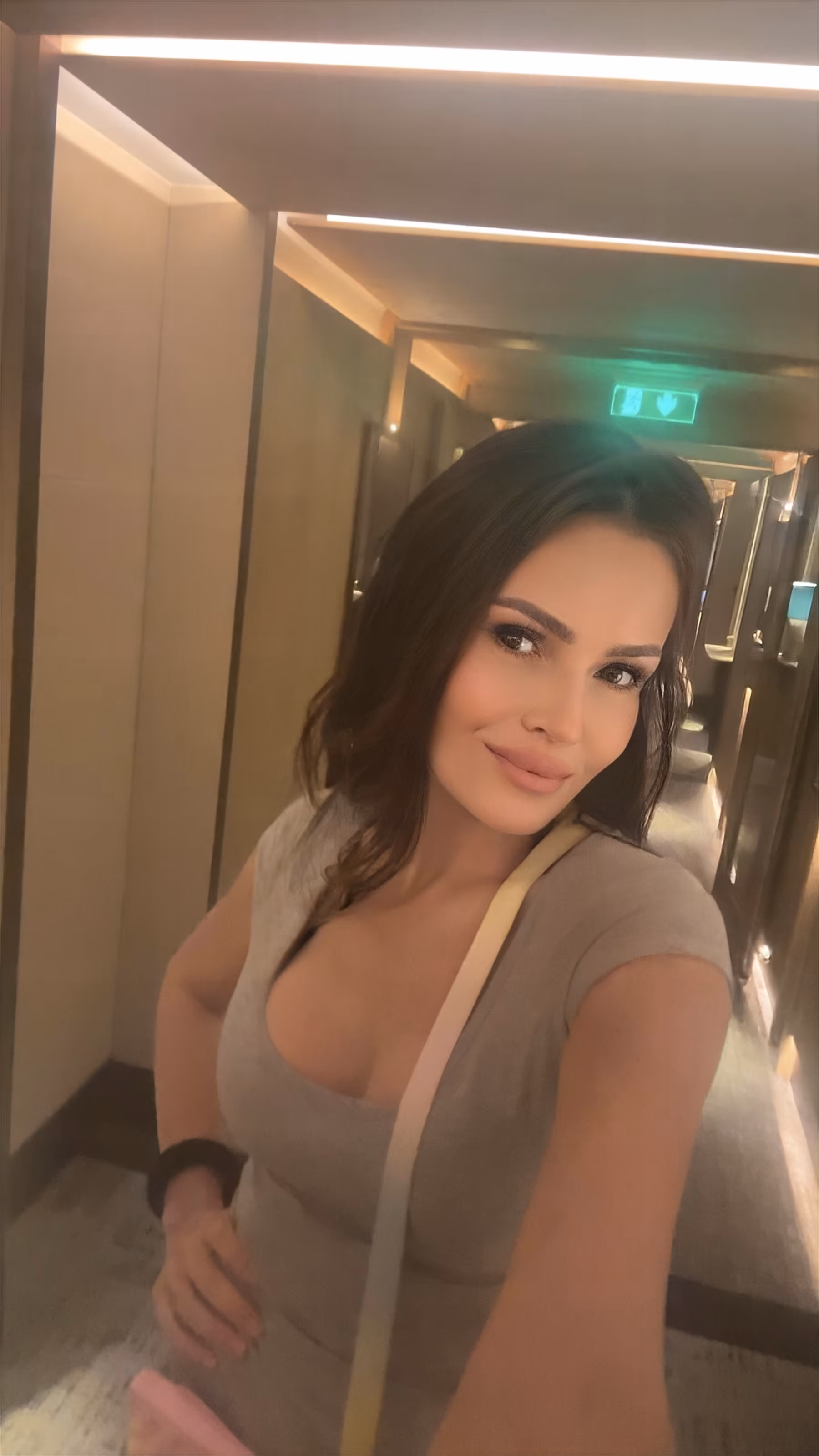 Olena 43 Cyprus/New York Cyprus I want to be your soulmate bride