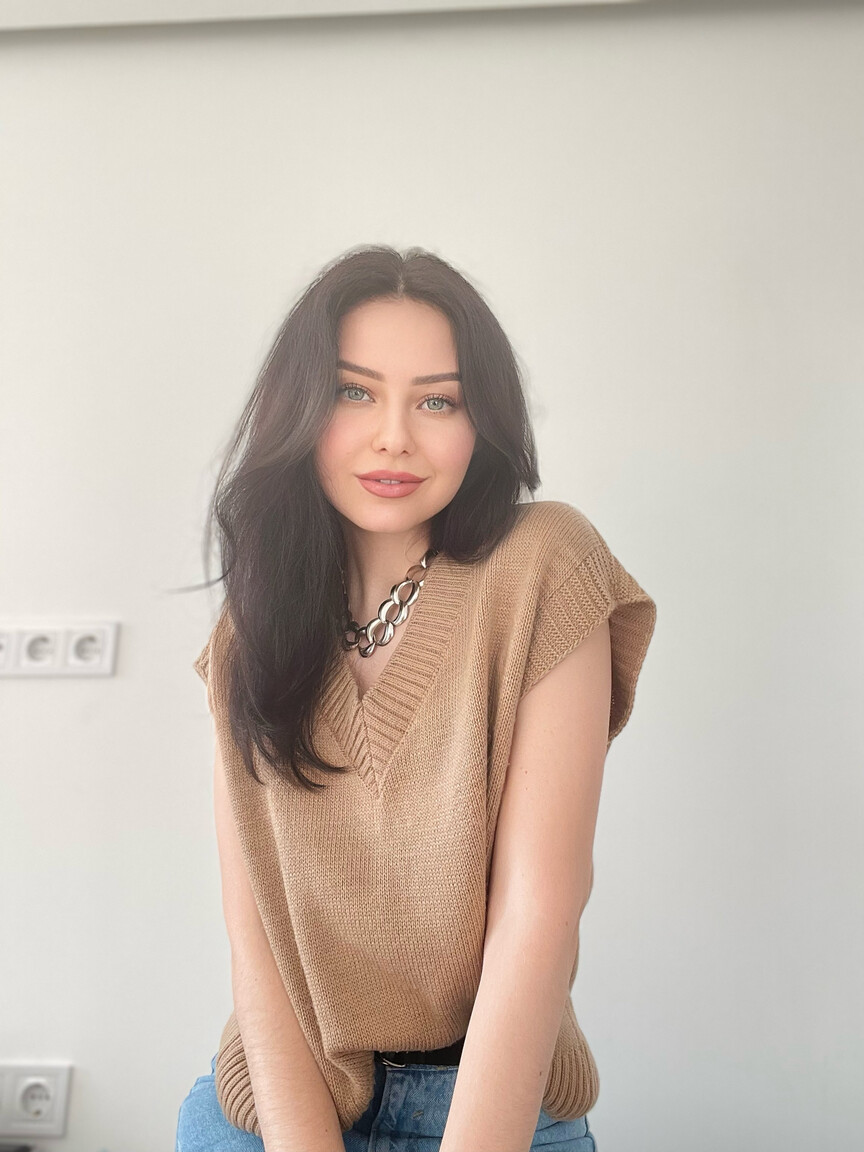 Yulia russian brides band