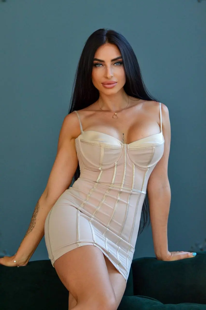 Anna the russian bride online