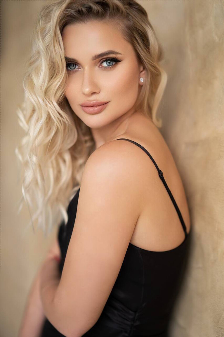 Alina the russian bride vf